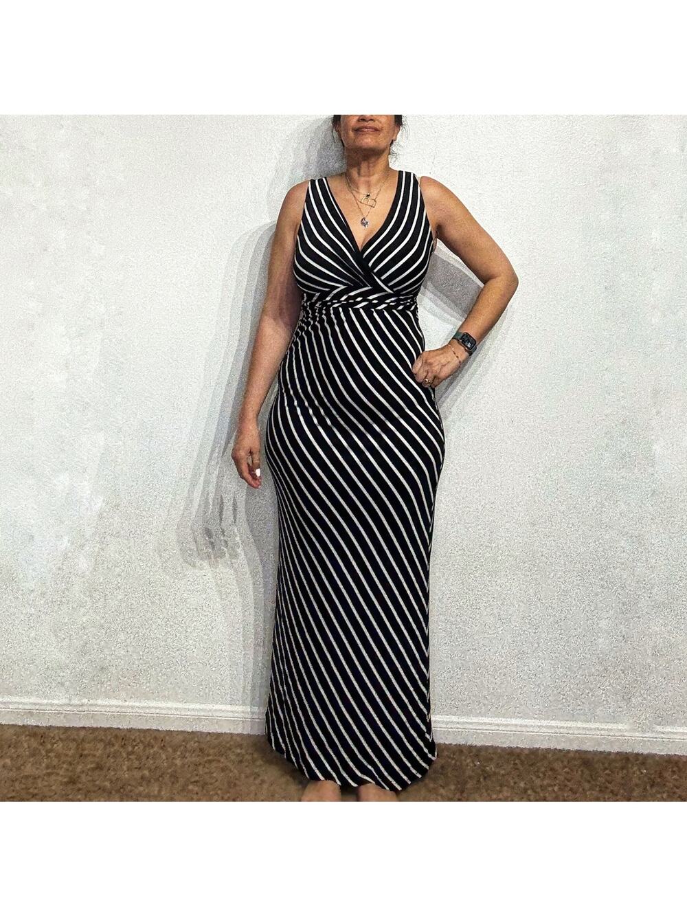 Modern Vintage Boutique Black Striped Sleeveless V-Neck Maxi Dress Sz S